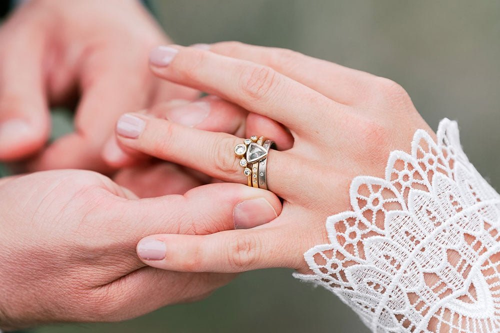 Should I Involve My Partner in Choosing the Engagement Ring? - KMJ