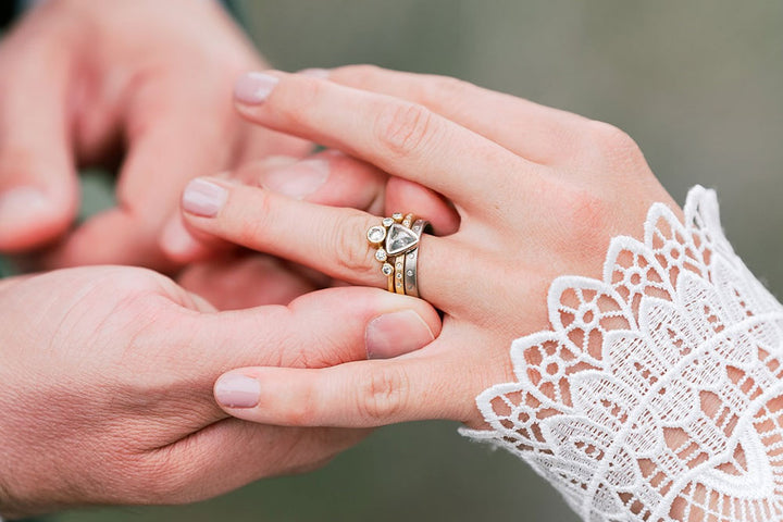 Should I Involve My Partner in Choosing the Engagement Ring?