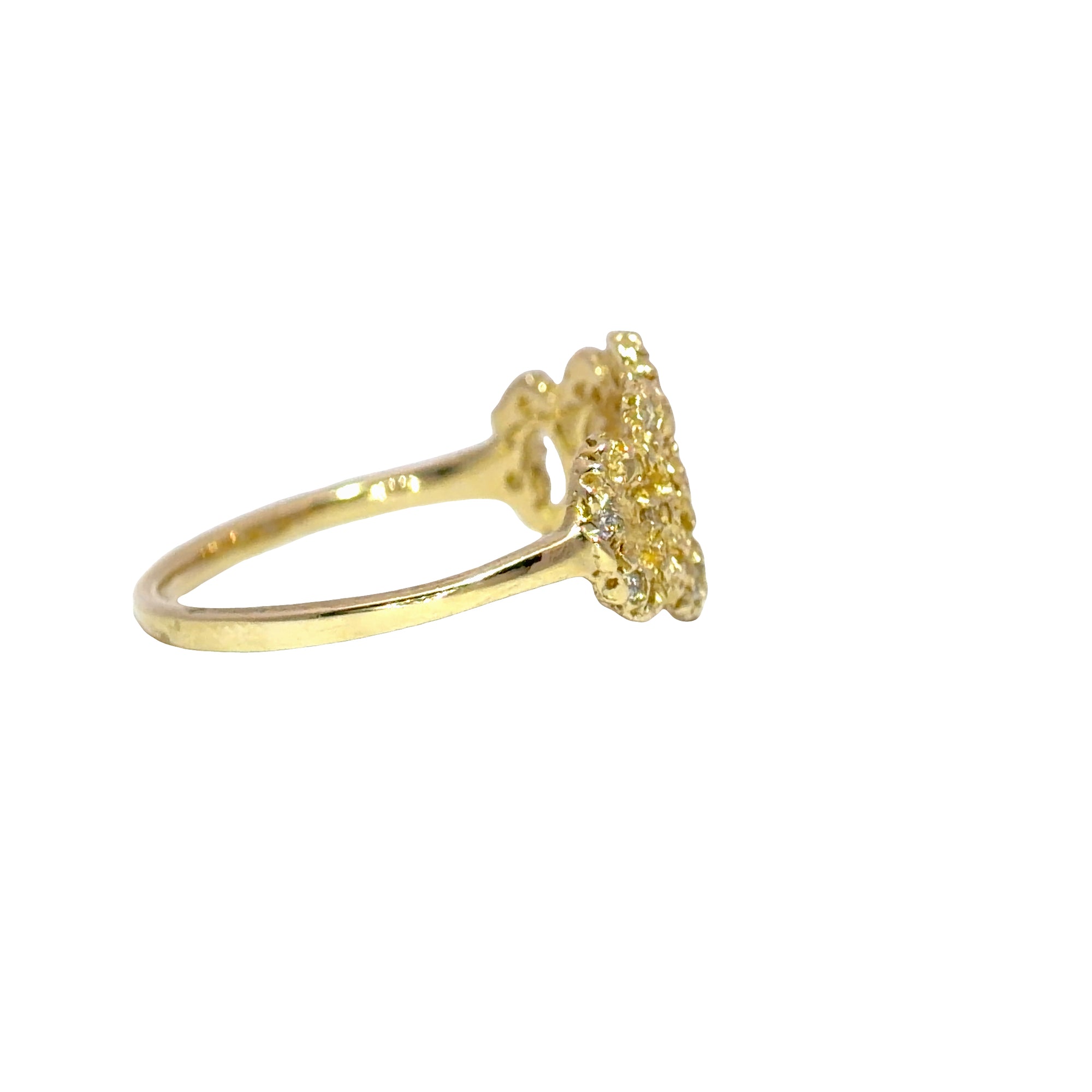 Delicate Scallop Ring - 14ky Gold + Daimonds