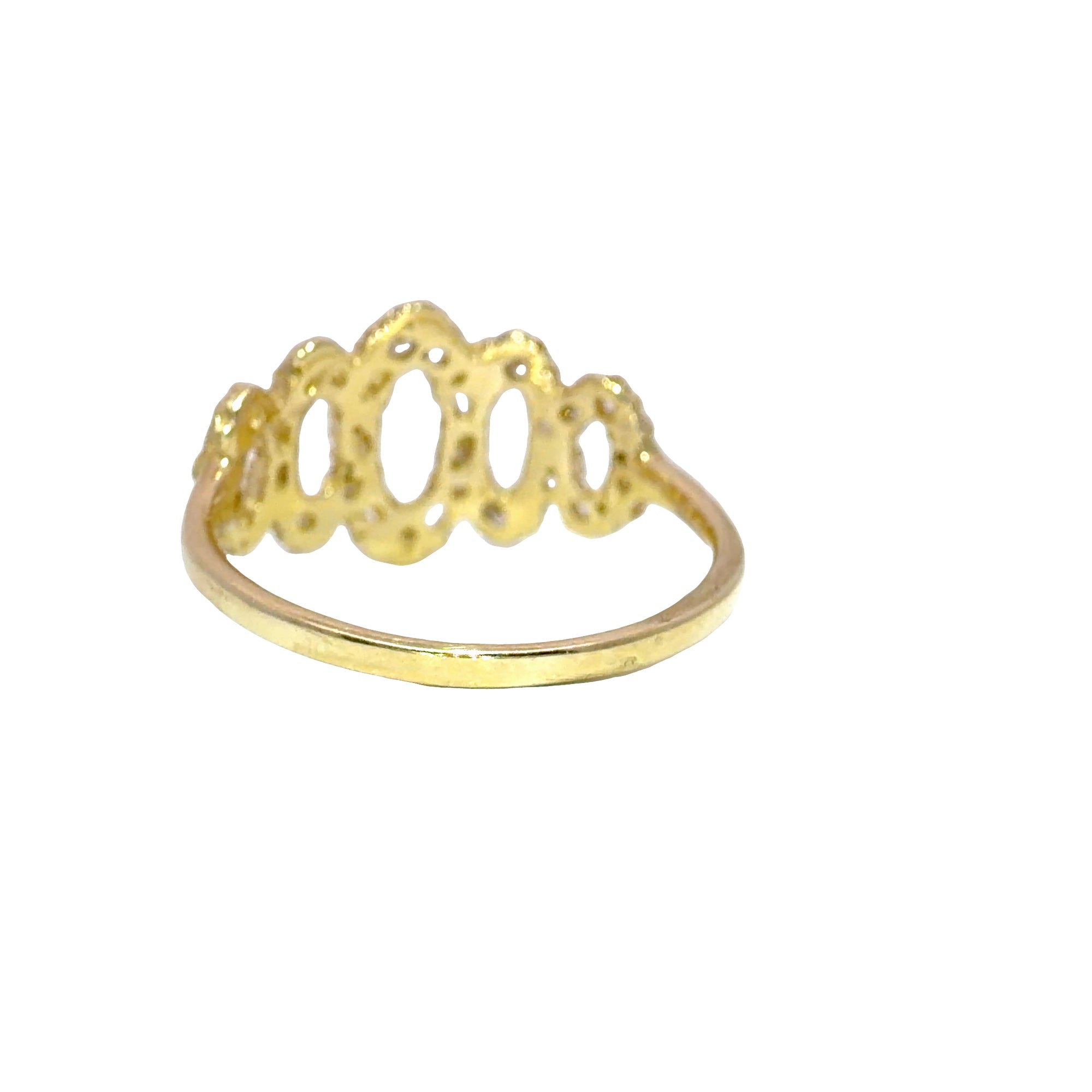 Delicate Scallop Ring - 14ky Gold + Daimonds