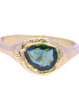 Signet Ring in Green Sapphire - 18k Gold