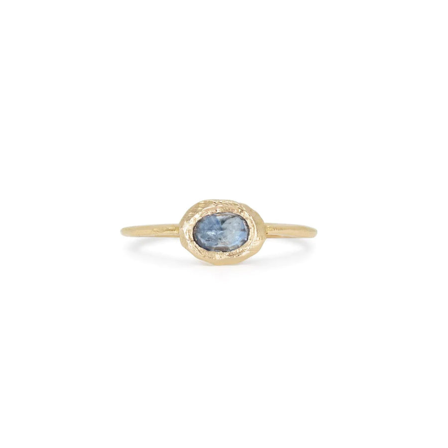 Oval Stone Ring East/West - 18k Gold + Denim Blue Sapphire