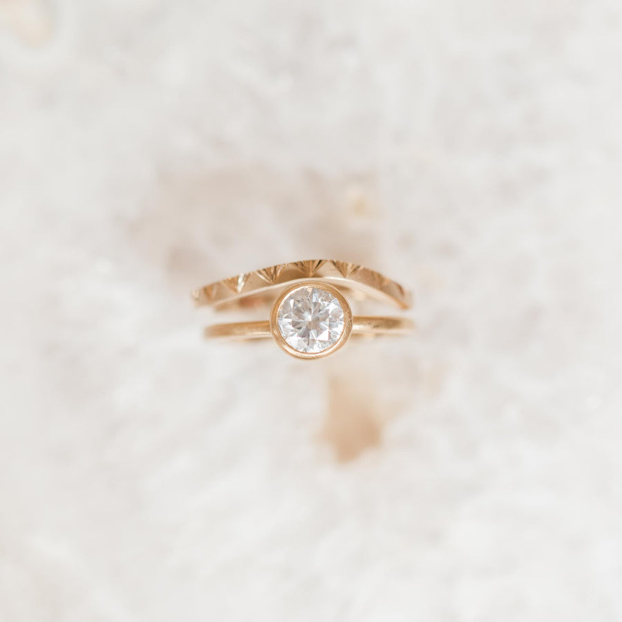 Aurelia Contour Band - 14k Gold