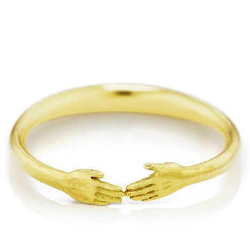 Tiny Hands Ring - 18k Gold