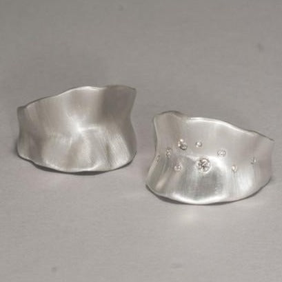 Ruffled Leaf Ring in Silver